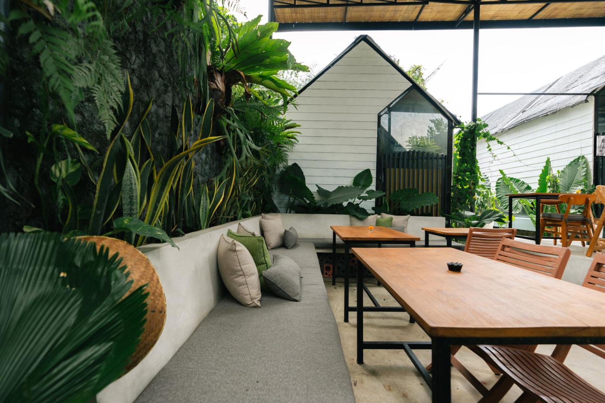 The Jungle Hostel Canggu Zewnętrze zdjęcie