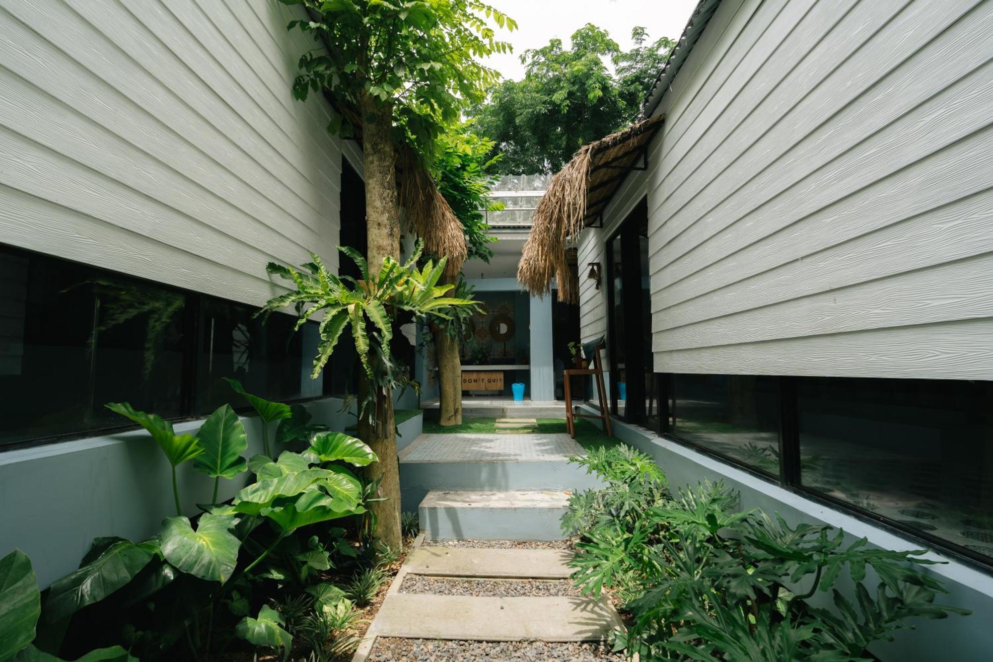 The Jungle Hostel Canggu Zewnętrze zdjęcie